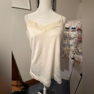 Vintage White House Black Market Cream Lace Chemise